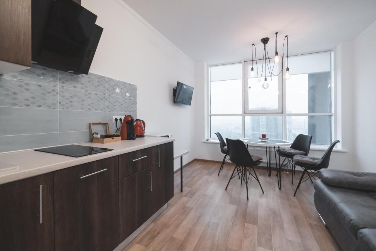 In The Sky Apartment Киев Екстериор снимка