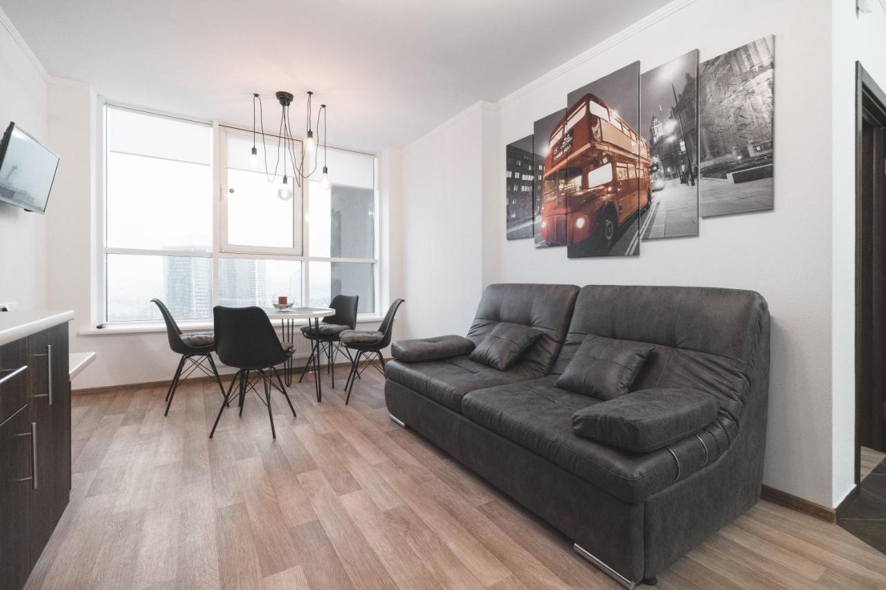 In The Sky Apartment Киев Екстериор снимка
